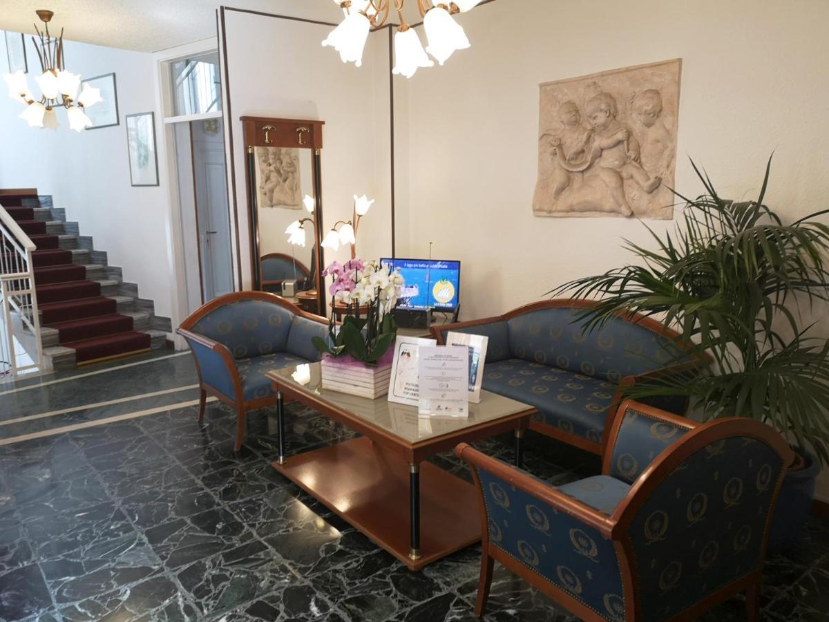 Hotel Villa Margherita Limone sul Garda Buitenkant foto