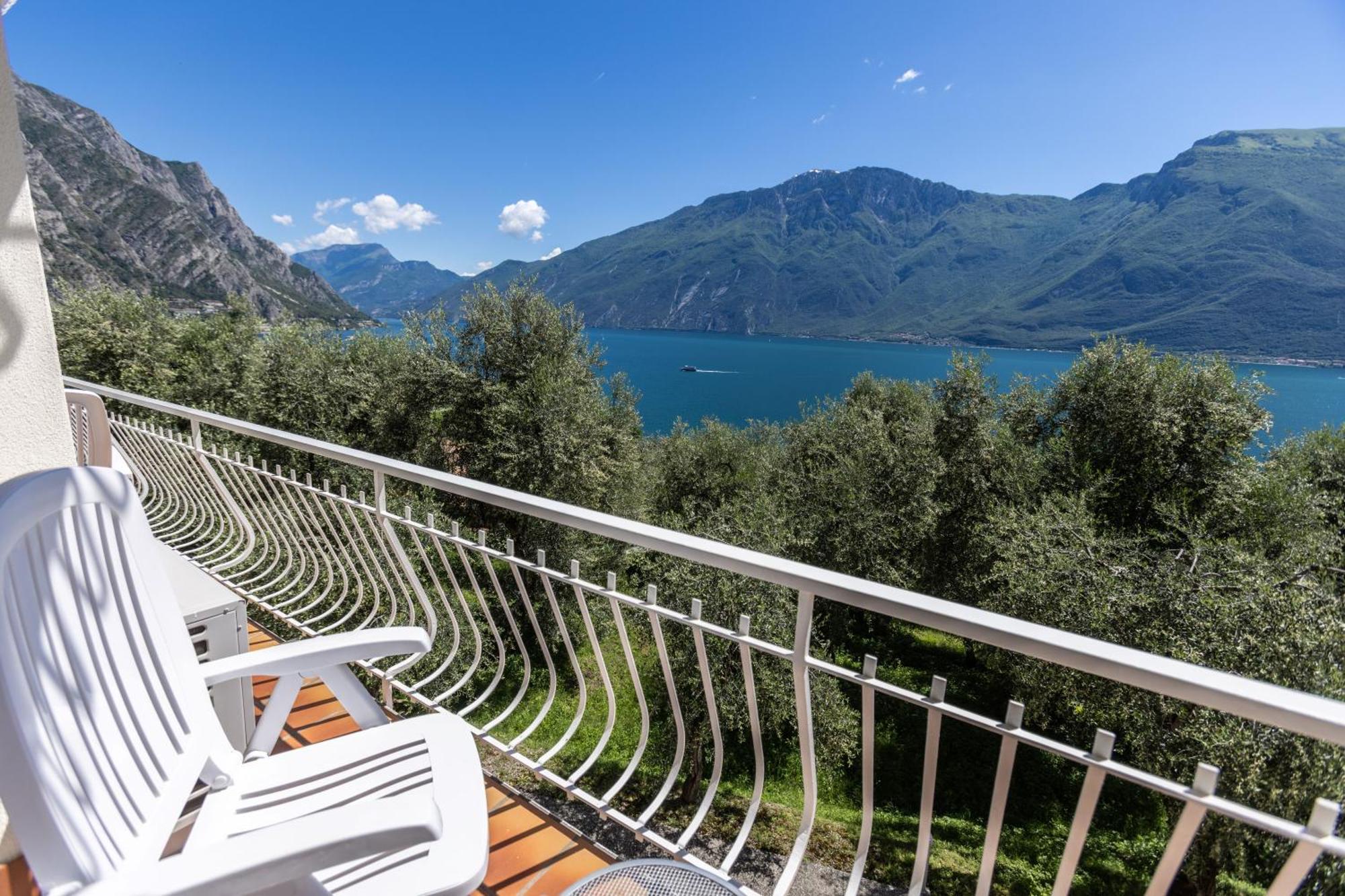 Hotel Villa Margherita Limone sul Garda Buitenkant foto