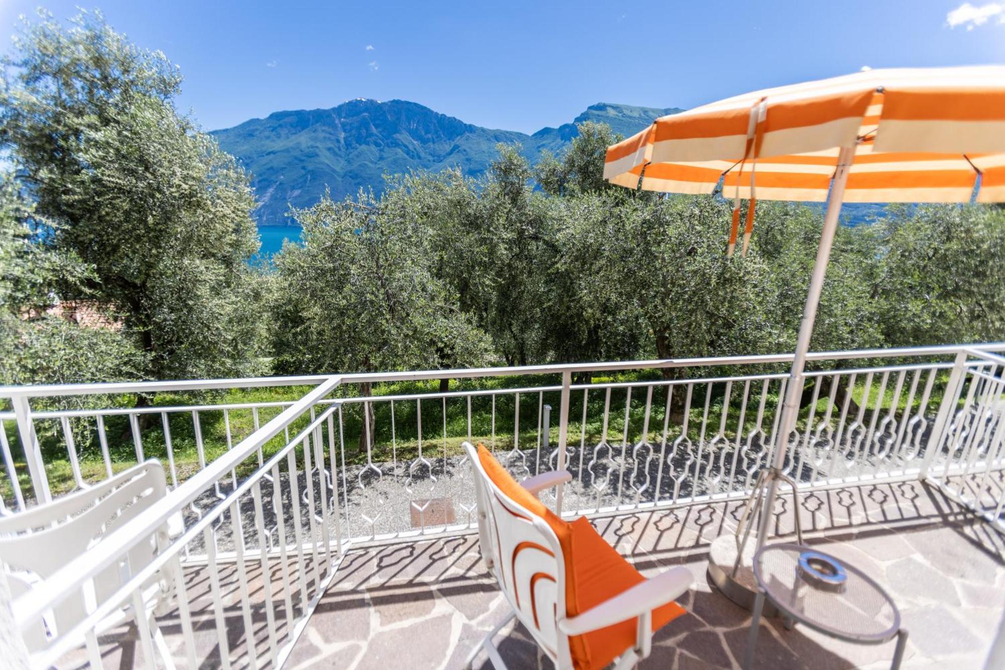 Hotel Villa Margherita Limone sul Garda Buitenkant foto